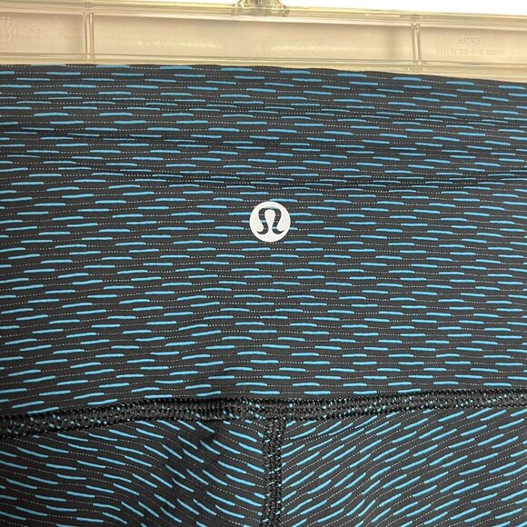 Lululemon Women's 4 High Times Pant Luxtreme Score Jacquard Black Indian Ocean - Picture 3 of 6